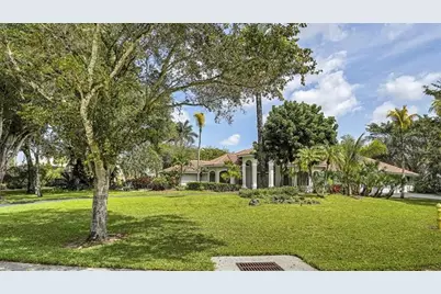 7685 NW 47th Dr, Coral Springs, FL 33067 - Photo 9