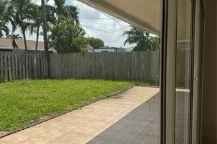 9651 Sunset Strip, Sunrise, FL 33322 - Photo 15