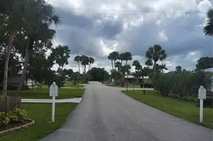 803 &amp 805 Big Branch Ln, Moore Haven, FL 33471 - Photo 3