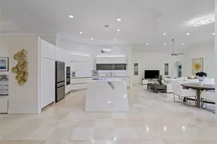 2534 Golf View Dr, Weston, FL 33327 - Photo 9