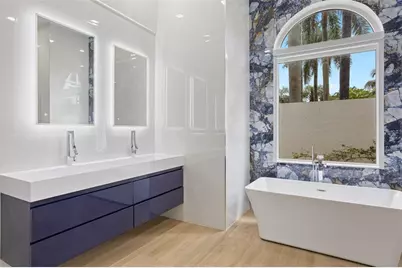 2534  Golf View Dr, Weston, FL 33327 - Photo 17