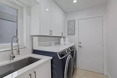 2534  Golf View Dr, Weston, FL 33327 - Photo 29