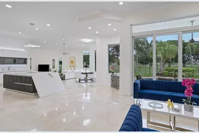 2534  Golf View Dr, Weston, FL 33327 - Photo 3