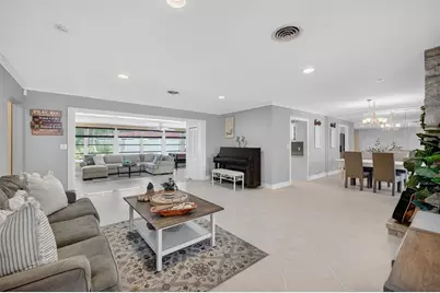 5730 NE 21st Rd, Fort Lauderdale, FL 33308 - Photo 11