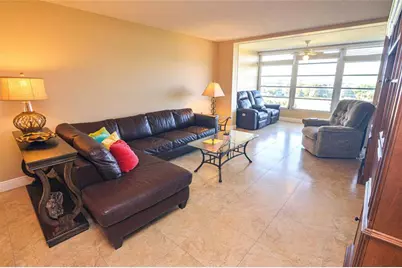 2661 S Course Dr, Unit #707, Pompano Beach, FL 33069 - Photo 11