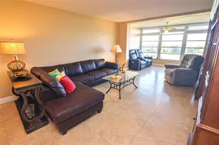 2661 S Course Dr, Pompano Beach, FL 33069 - Photo 11