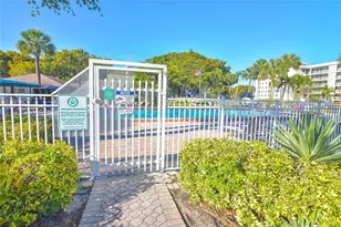 2661 S Course Dr, Pompano Beach, FL 33069 - Photo 23