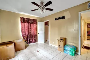 57 NW 68th St, Miami, FL 33150 - Photo 23