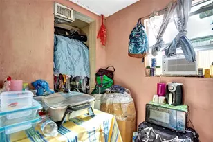 57 NW 68th St, Miami, FL 33150 - Photo 27