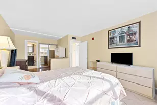 111 Golden Isles Dr, Hallandale Beach, FL 33009 - Photo 9