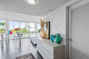 900 Bay Dr, Miami Beach, FL 33141 - Photo 13