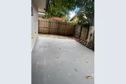 7427 SW 13th St, North Lauderdale, FL 33068 - Photo 17