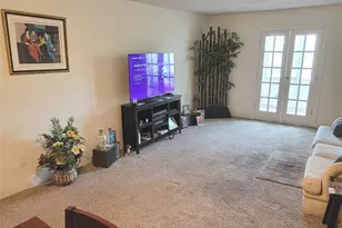 2800 Somerset Unit, Lauderdale Lakes, FL 33311 - Photo 3