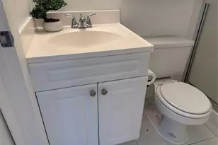 10027 SW Winding Lake Rd Unit, Sunrise, FL 33351 - Photo 15