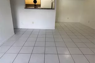 10027 SW Winding Lake Rd Unit, Sunrise, FL 33351 - Photo 7