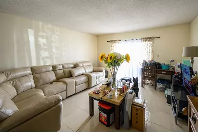 2060 NW 48th Ter, Unit #101, Lauderhill, FL 33313 - Photo 5