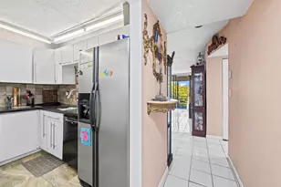 2840 Somerset Dr, Lauderdale Lakes, FL 33311 - Photo 5