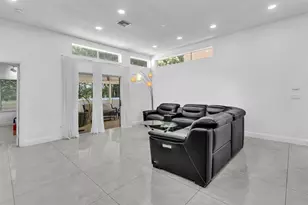 10180 NW 5th St, Plantation, FL 33324 - Photo 17