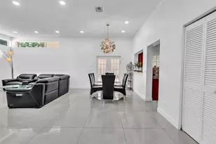 10180 NW 5th St, Plantation, FL 33324 - Photo 13