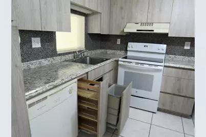 6351 N University Dr, Unit #224, Tamarac, FL 33321 - Photo 11