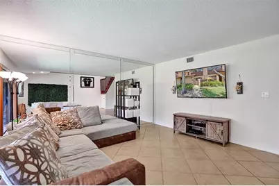 7670 NW 79th Ave, Unit #05, Tamarac, FL 33321 - Photo 13