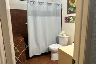 5713 Lime Hill Rd, Lauderhill, FL 33319 - Photo 17