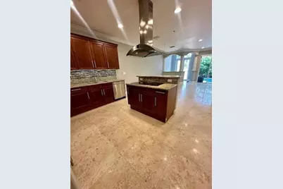 1362  Bayview Dr, Fort Lauderdale, FL 33304 - Photo 3