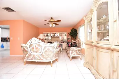 3305  Silver Buttonwood Dr, Greenacres, FL 33463 - Photo 5