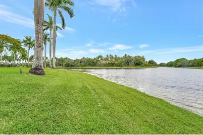 3440  Stallion Ln, Weston, FL 33331 - Photo 7