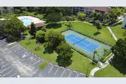 1401 SW 134th Way, Unit #307, Pembroke Pines, FL 33027 - Photo 3