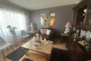 1401 SW 134th Way, Pembroke Pines, FL 33027 - Photo 7