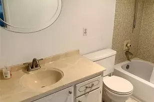 3065 Oakridge F, Deerfield Beach, FL 33442 - Photo 11