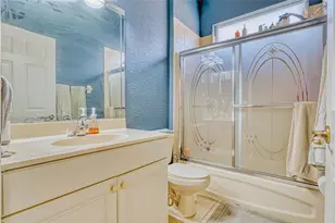 422 NW Dover Ct, Port Saint Lucie, FL 34983 - Photo 33