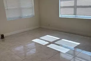 212 NE 9th Ave, Deerfield Beach, FL 33441 - Photo 3