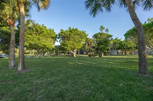 6061 N Falls Cir Dr, Lauderhill, FL 33319 - Photo 41