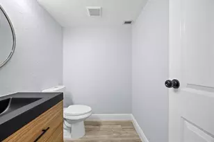 6061 N Falls Cir Dr, Lauderhill, FL 33319 - Photo 31