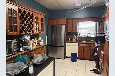 427 NE 160th St, Miami, FL 33162 - Photo 11