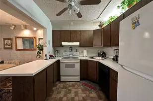 320 Pine Ridge Cir, Greenacres, FL 33463 - Photo 19