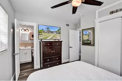 1036 NW 13th St, Fort Lauderdale, FL 33311 - Photo 9