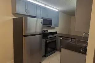 9784 NW 14th St, Coral Springs, FL 33071 - Photo 23