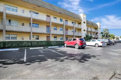 8225  Sunrise Lakes Blvd, Unit #303, Sunrise, FL 33322 - Photo 17