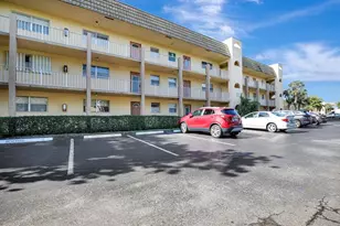 8225 Sunrise Lakes Blvd, Sunrise, FL 33322 - Photo 17