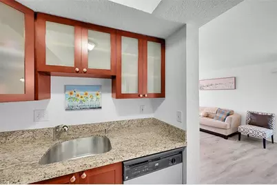 4525  Poinciana Street, Unit #10, Fort Lauderdale, FL 33308 - Photo 15