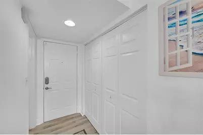 4525  Poinciana Street, Unit #10, Fort Lauderdale, FL 33308 - Photo 7