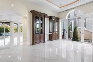 549 NE 19th Ave, Deerfield Beach, FL 33441 - Photo 9