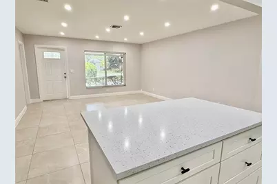 2210 NE 54th St, Unit #W, Fort Lauderdale, FL 33308 - Photo 9