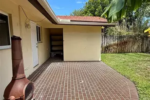 2210 NE 54th St, Fort Lauderdale, FL 33308 - Photo 17