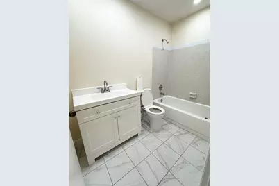 15484  Lakes Of Delray Blvd, Unit #201, Delray Beach, FL 33484 - Photo 7