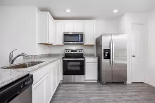 375 SW Dwight Ave, Port Saint Lucie, FL 34983 - Photo 3