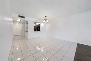 3150 W Rolling Hills Cir, Davie, FL 33328 - Photo 13